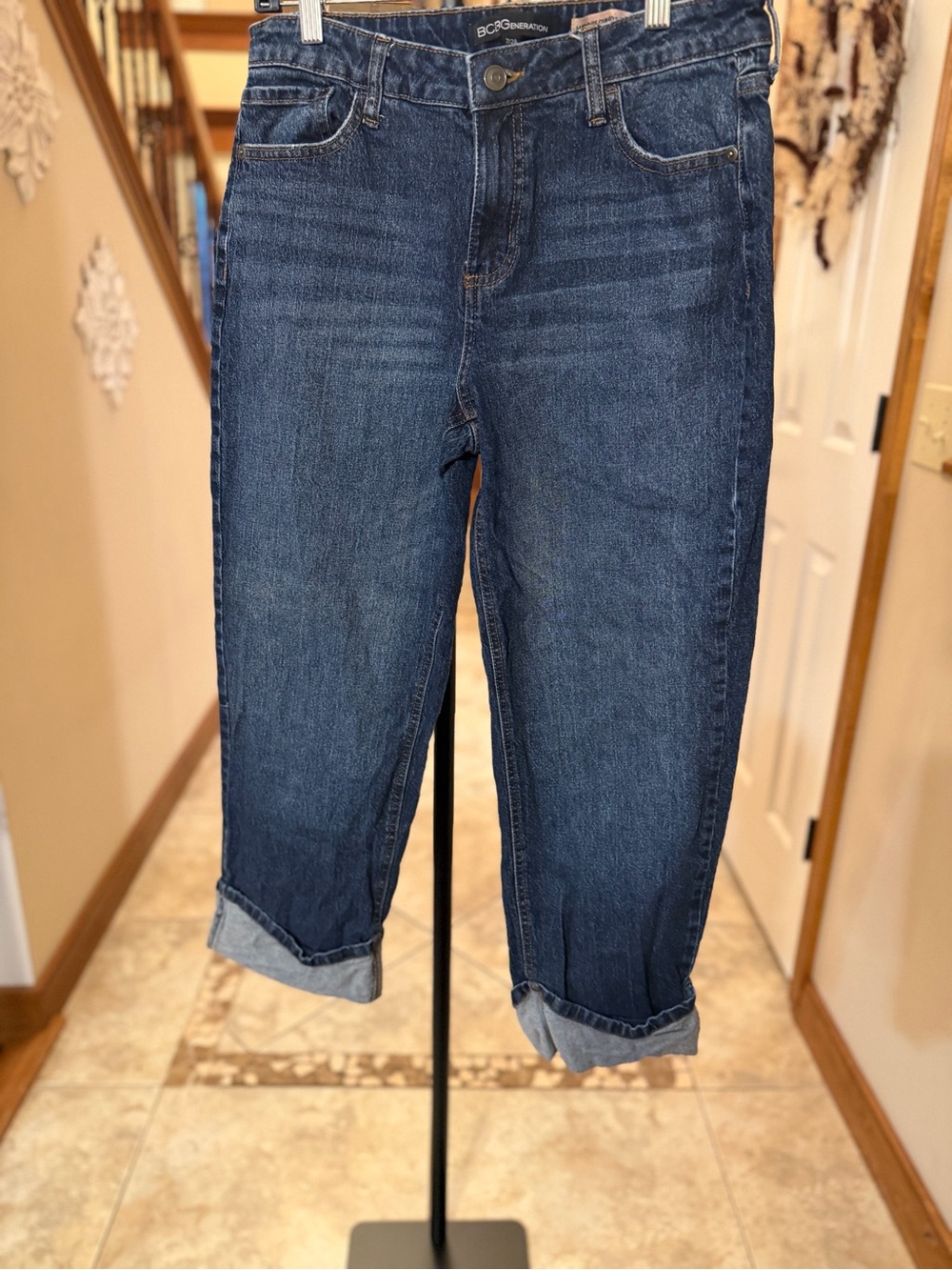 BCBG Generation Mid Rise Cuffed Straight Leg Jeans Size 7/28 Dark Wash